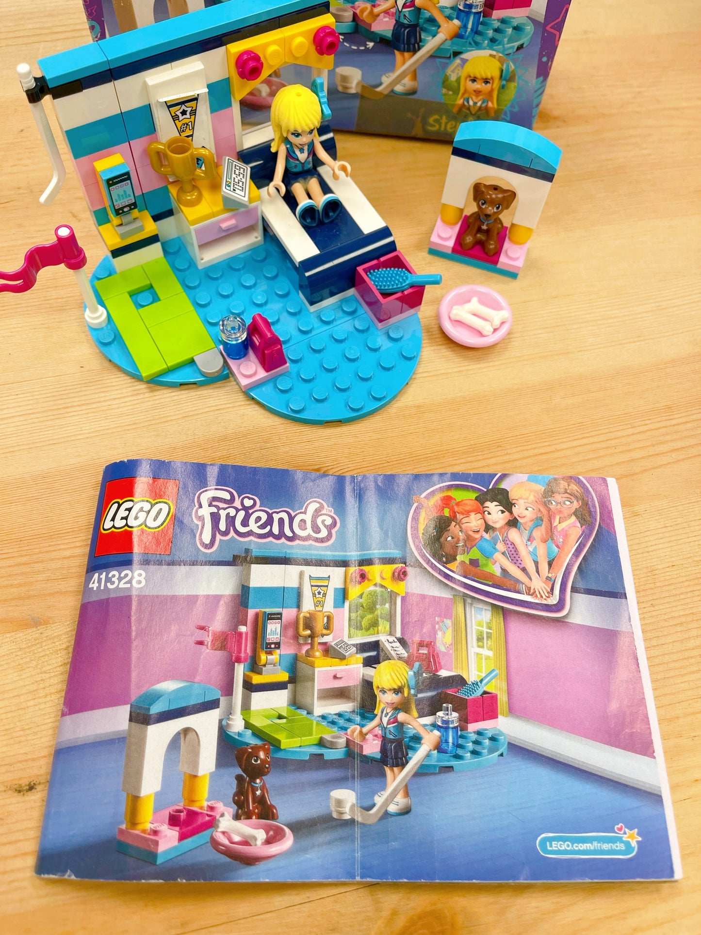 Lego Friends 41328 cameretta di Stephanie