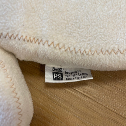 Peluche orsacchiotto curvabile Ikea per Unicef