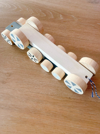 Stacking wheels Plan Toys